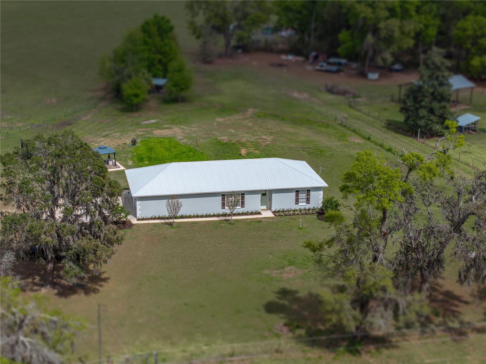 Image 9 of 52 For 39745 River Road