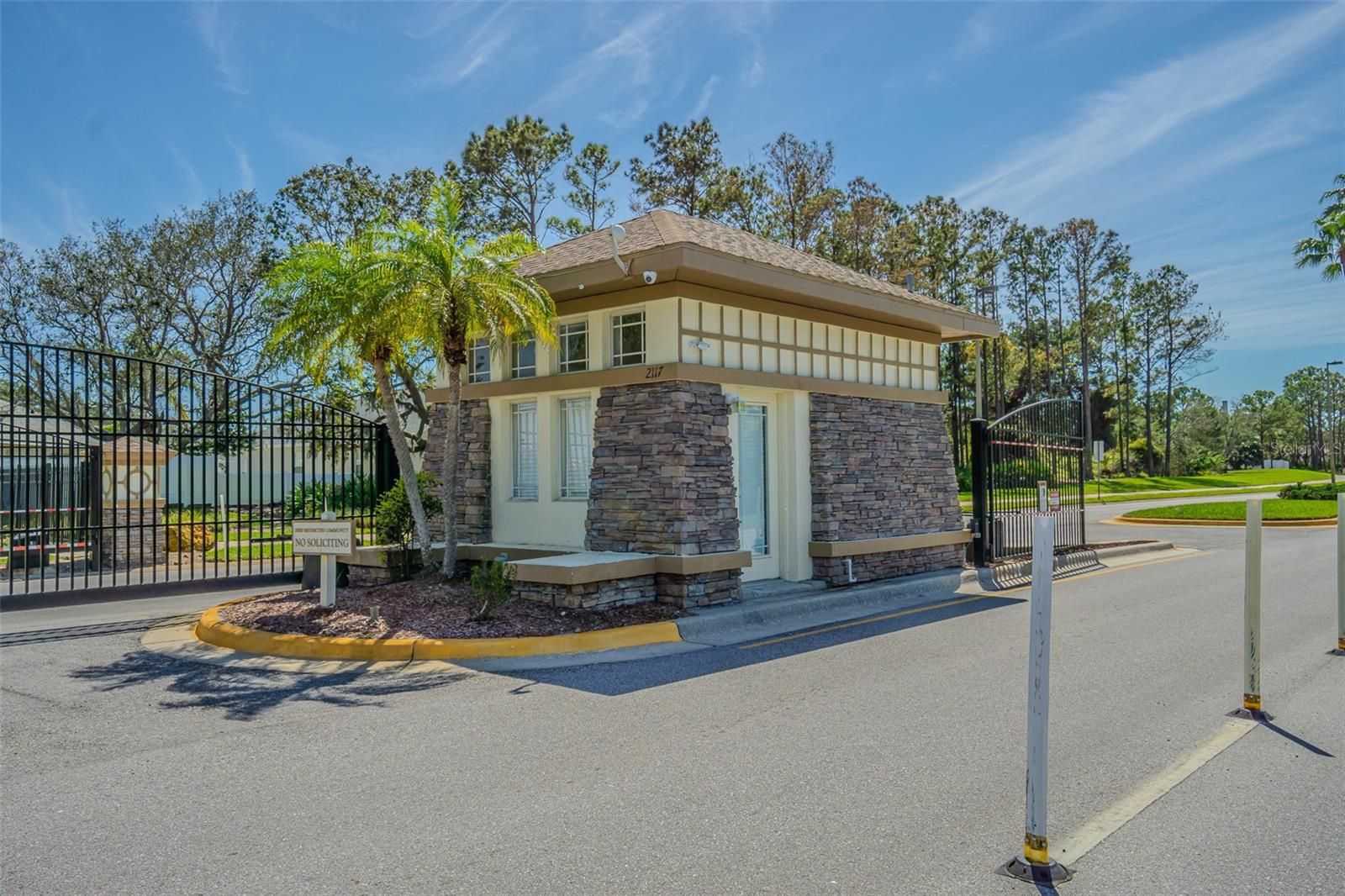Listing photo id 18 for 2514 Sandy Hill Court