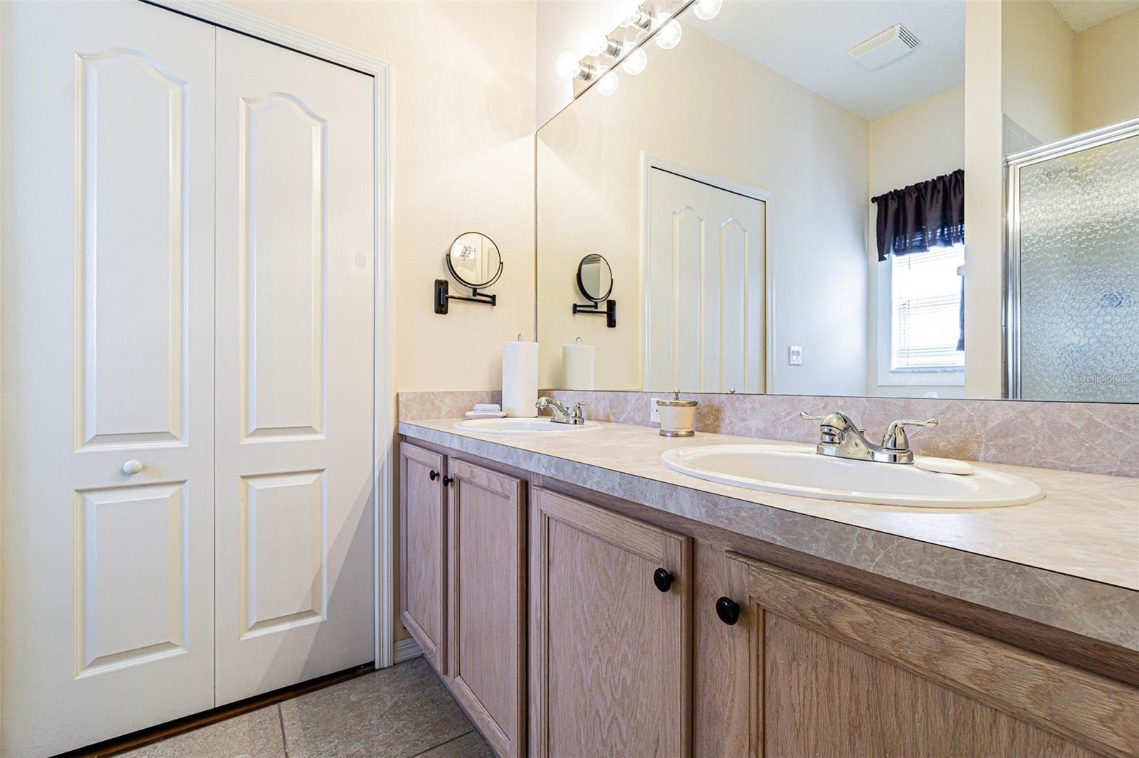 Listing photo id 1 for 2514 Sandy Hill Court