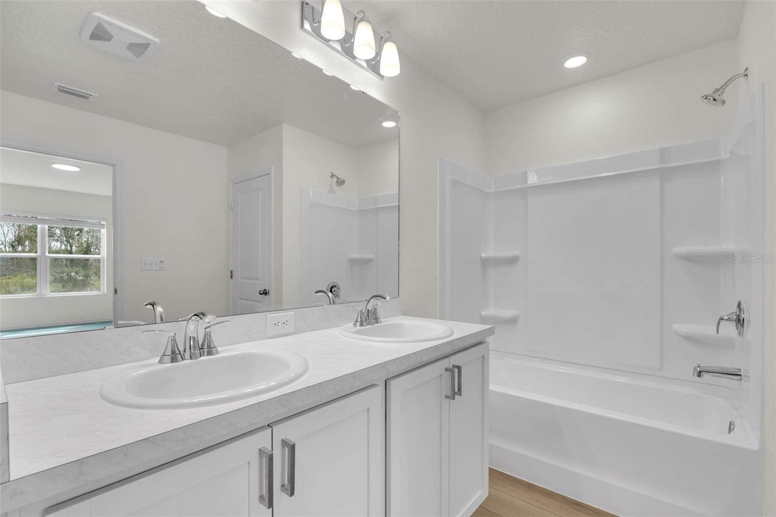 Image 10 of 27 For 9267 Sandy Bluffs Circle