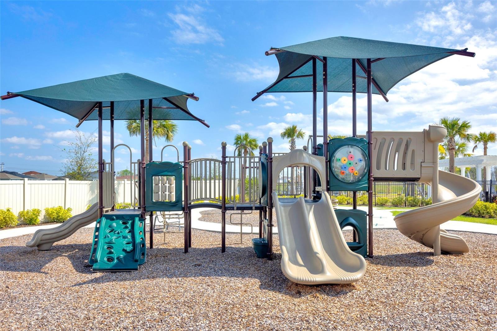 Image 24 of 27 For 9267 Sandy Bluffs Circle