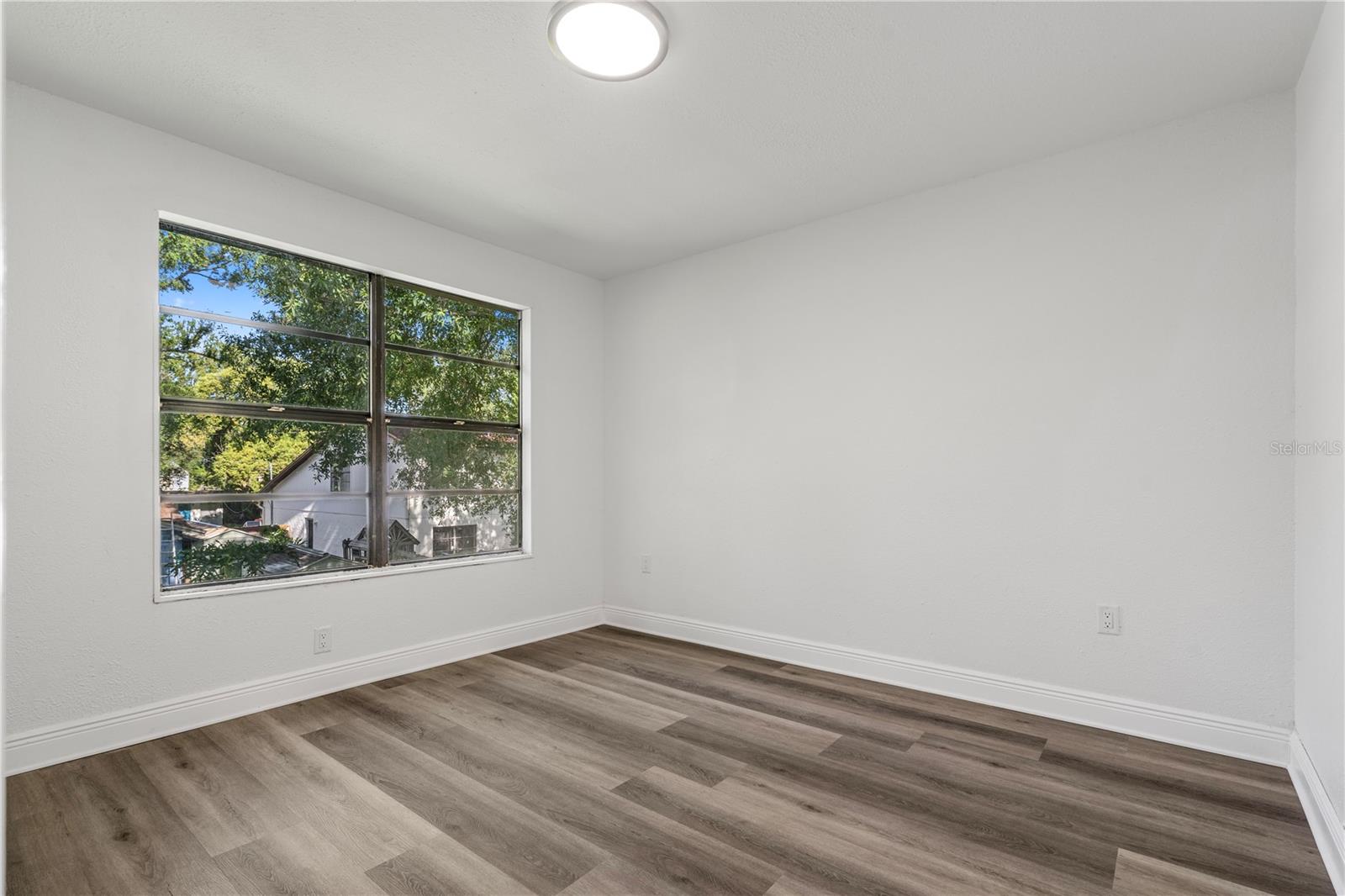 Image 20 of 37 For 10216 Pawnee Avenue