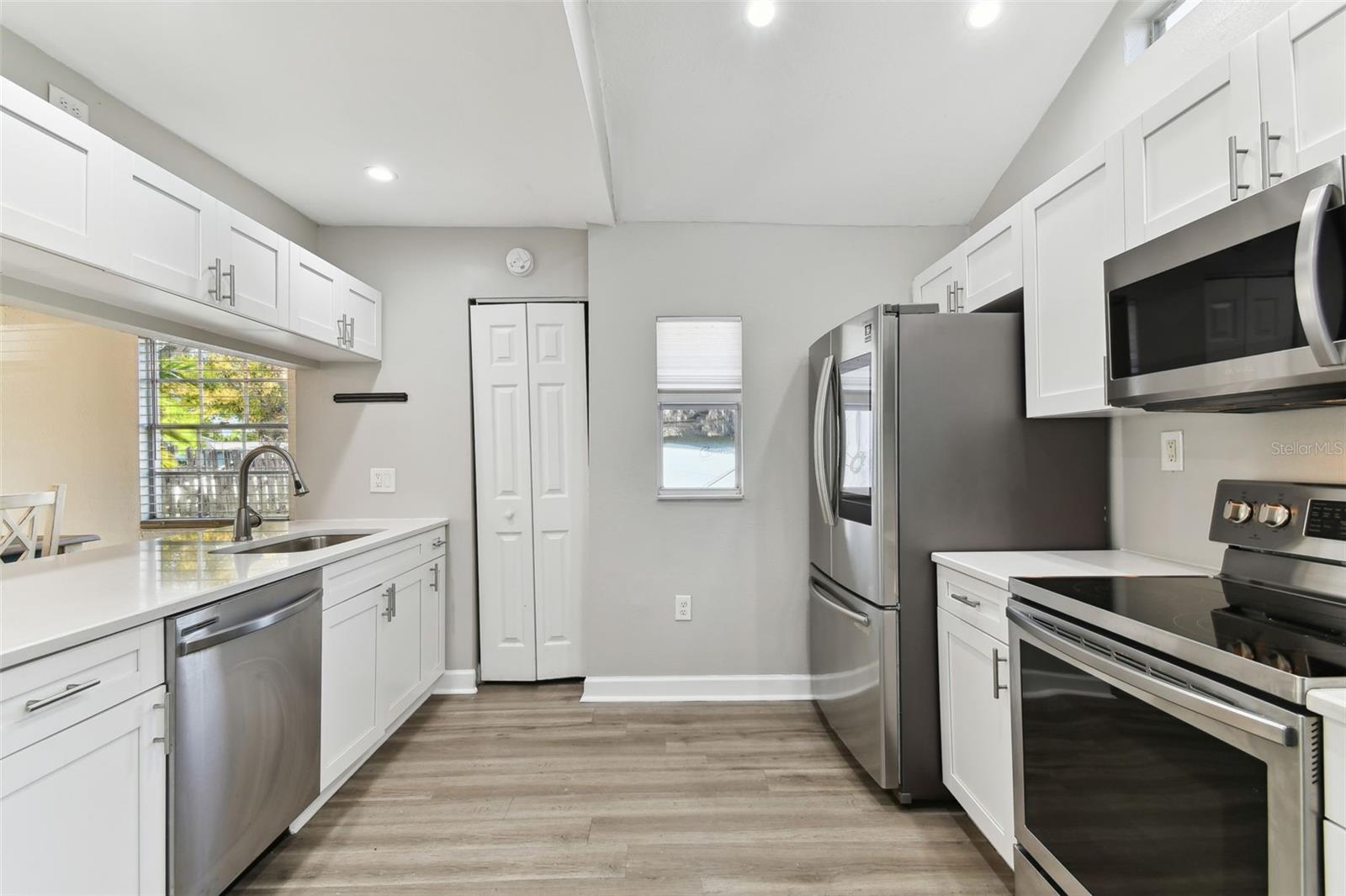 Image 14 of 40 For 6316 Richard Avenue