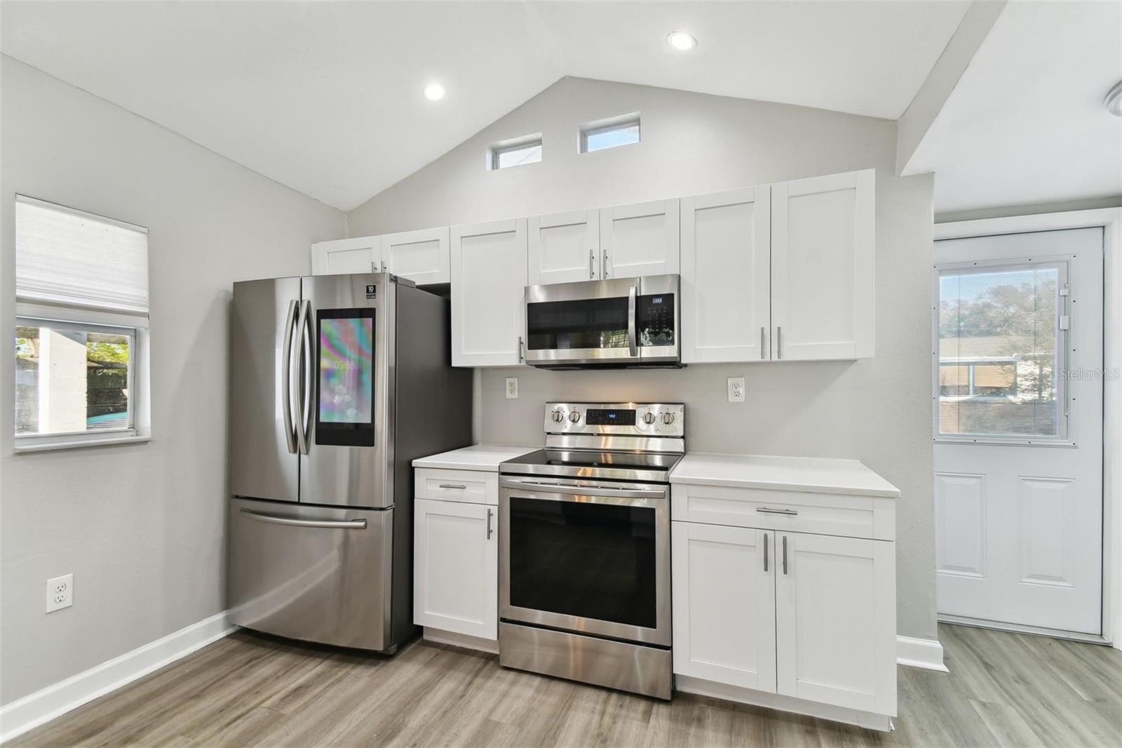 Image 15 of 40 For 6316 Richard Avenue