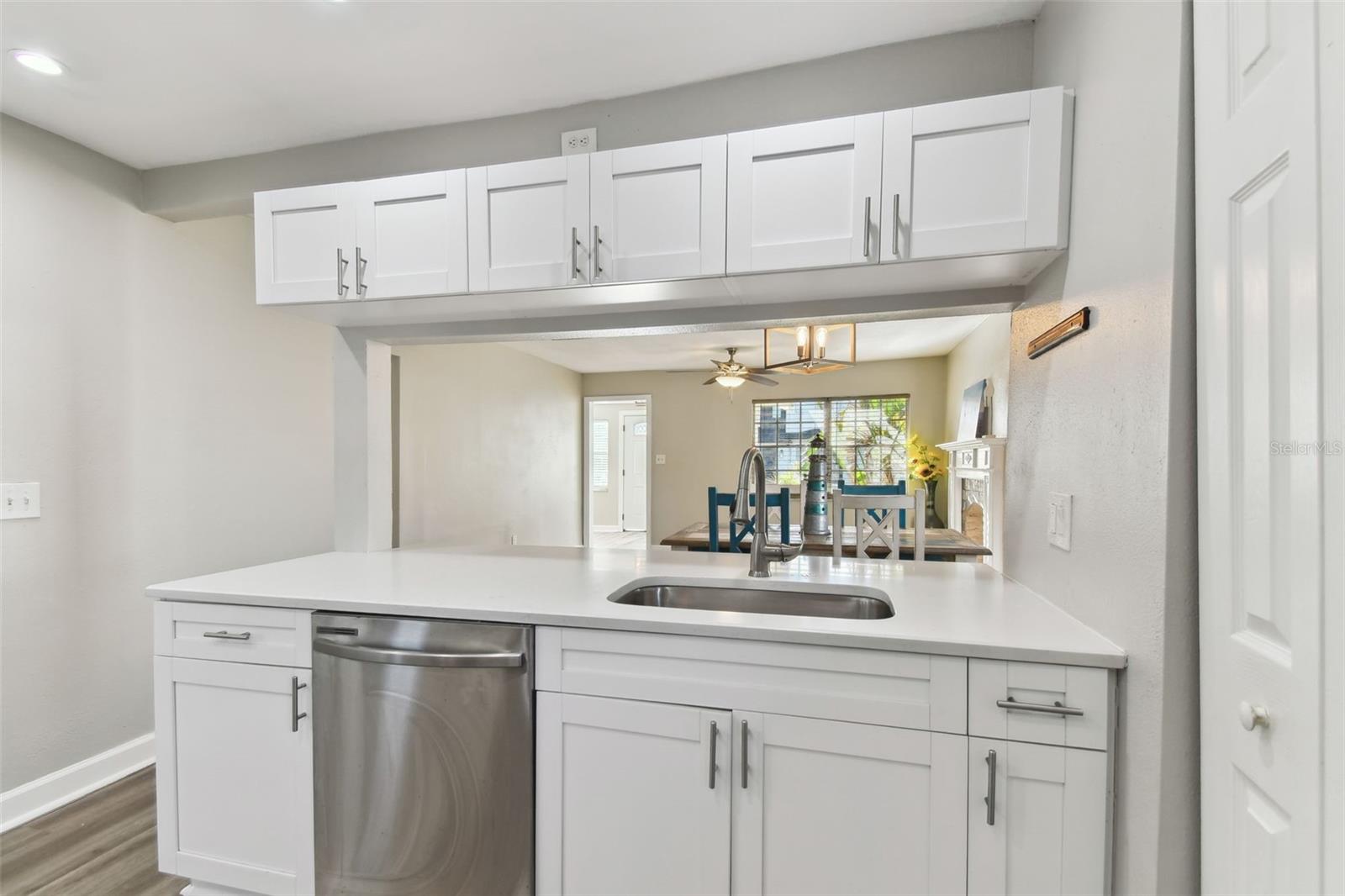 Image 17 of 40 For 6316 Richard Avenue
