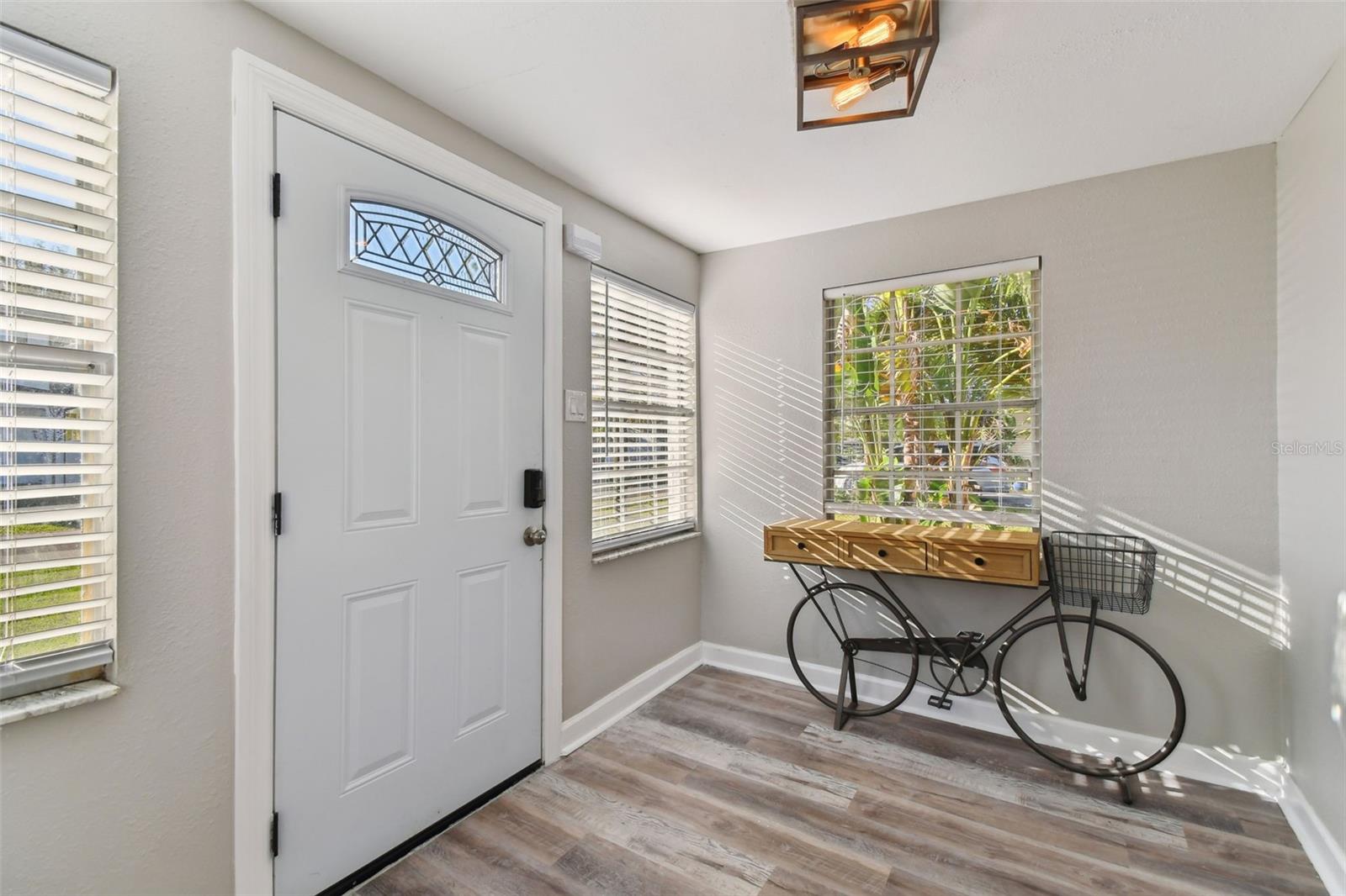 Image 3 of 40 For 6316 Richard Avenue