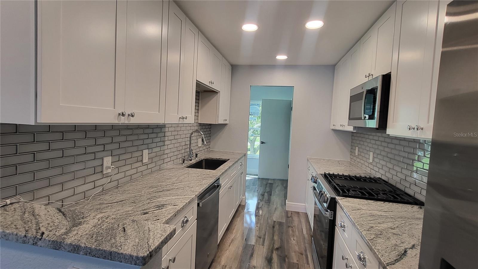 Image 15 of 18 For 5725 80th Street N 314