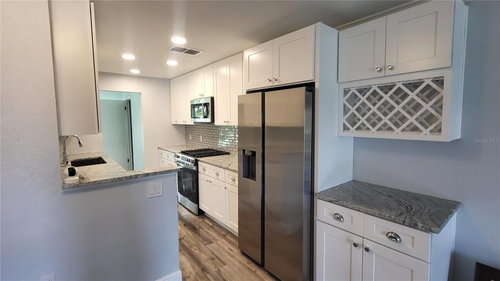 Image 16 of 18 For 5725 80th Street N 314