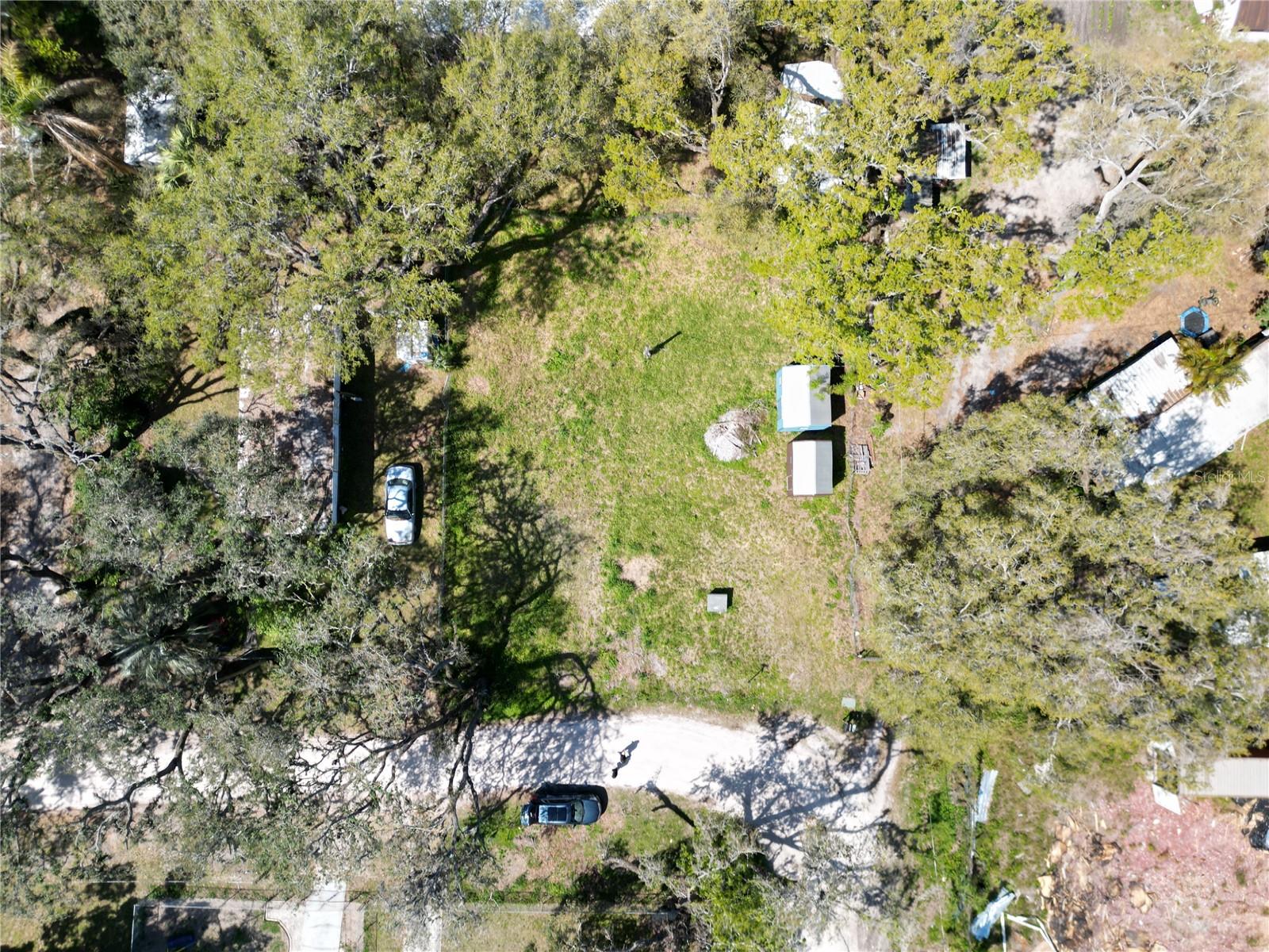 Listing photo id 10 for 4919 Huron Street