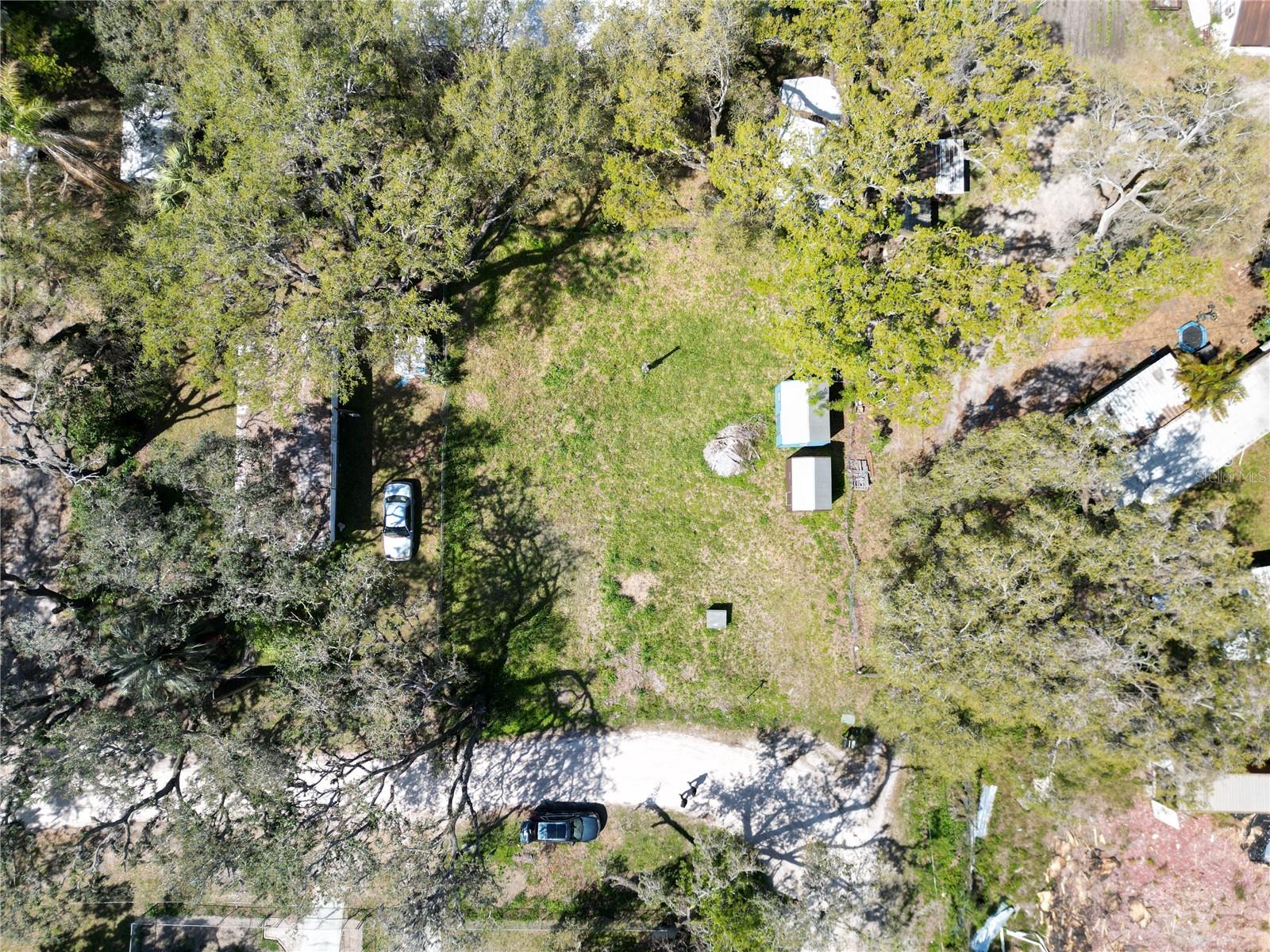 Listing photo id 6 for 4919 Huron Street