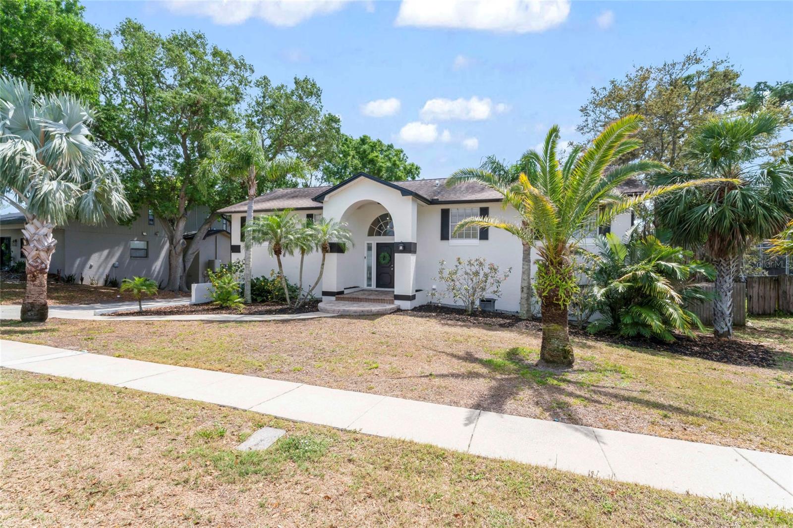 Image 11 of 51 For 1037 Jamaica Way