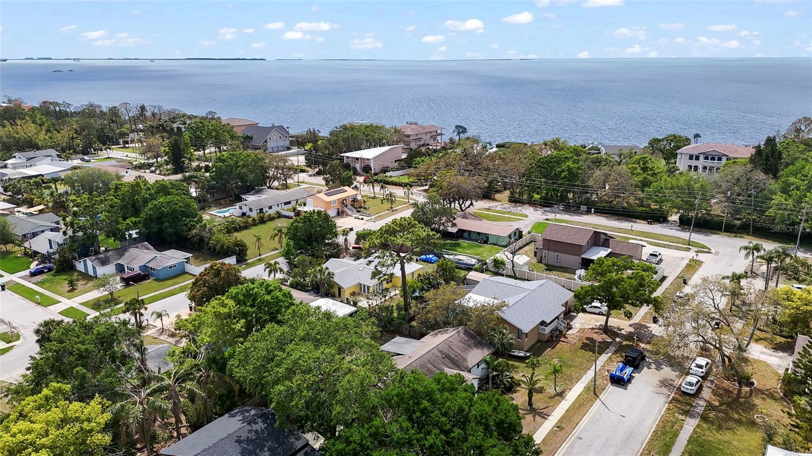 Image 7 of 51 For 1037 Jamaica Way