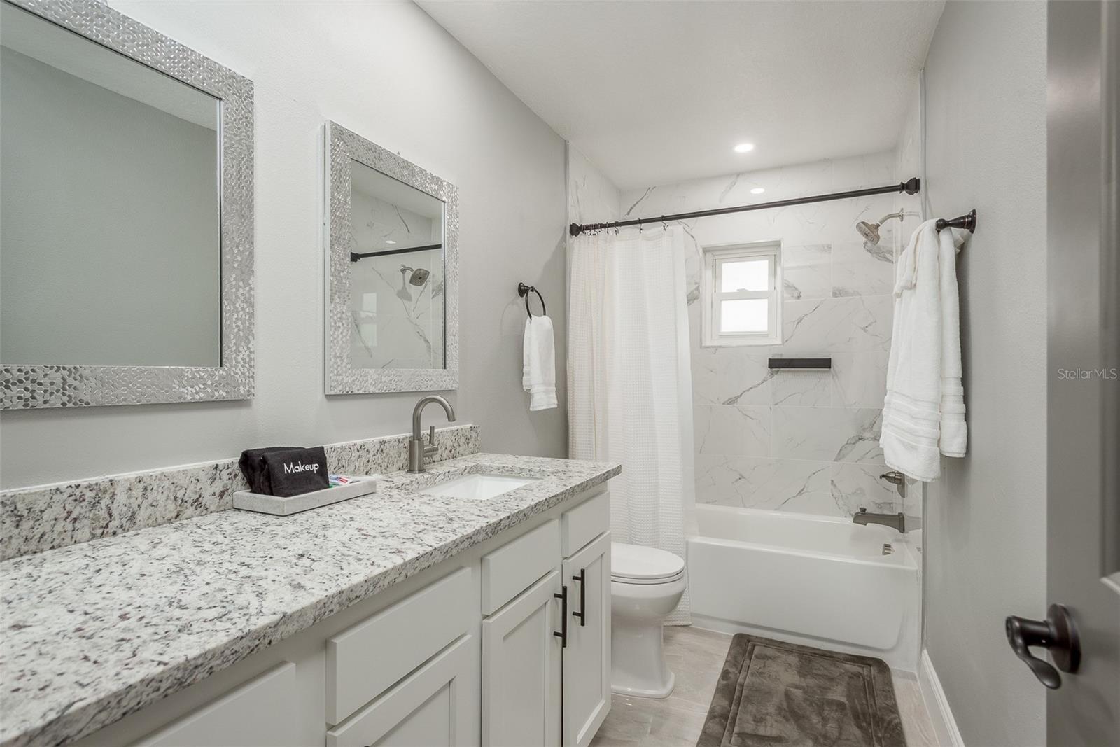 Listing photo id 7 for 1762 Bayshore Boulevard