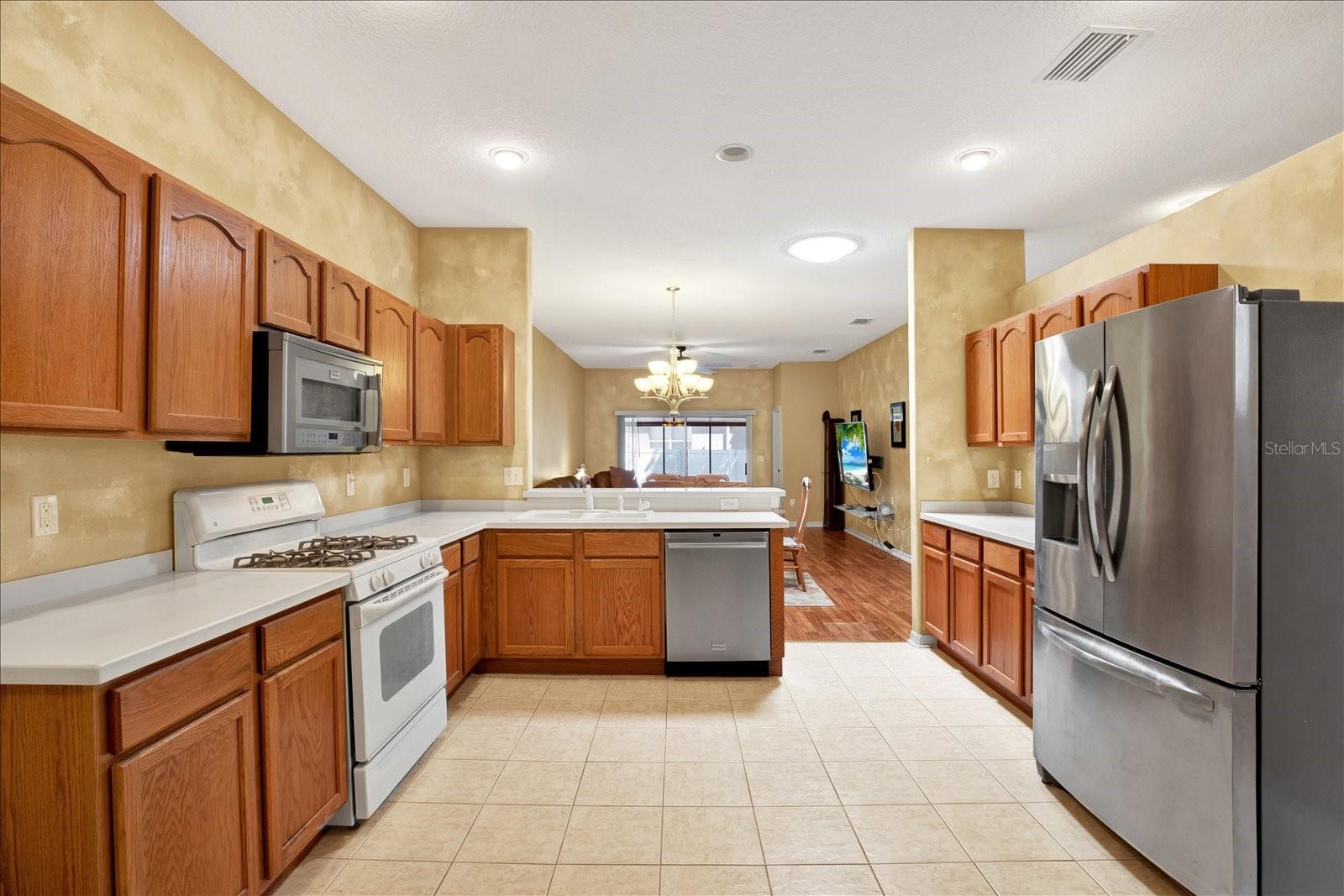 Image 3 of 34 For 31833 Turkeyhill Drive