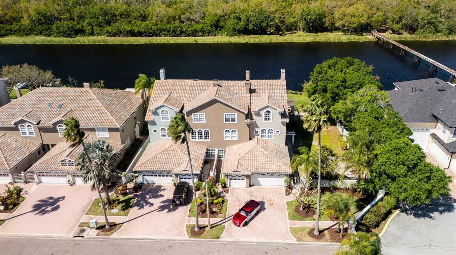 Image 46 of 54 For 1806 Lago Vista Boulevard