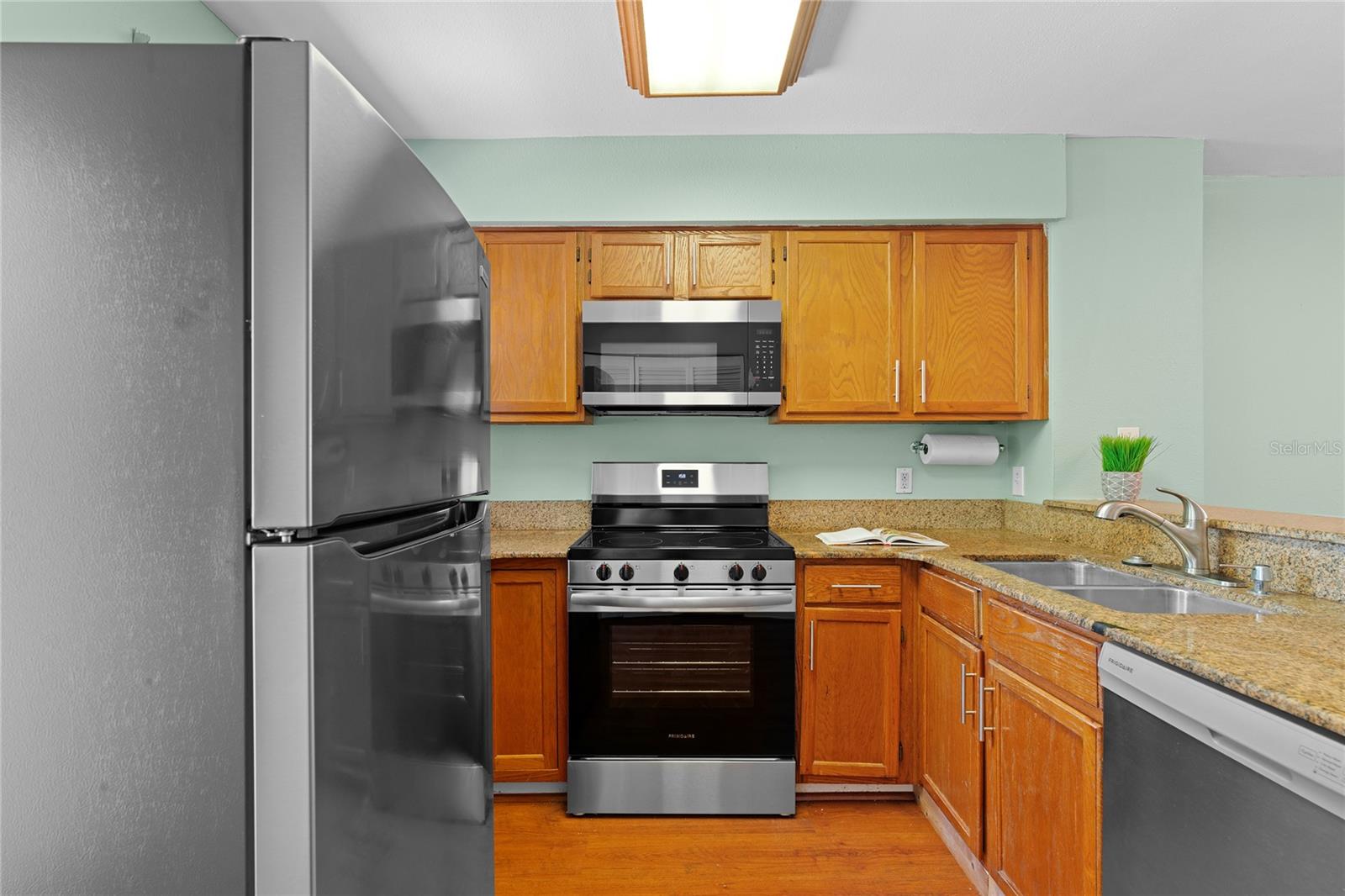 Image 14 of 38 For 5704 Bratton Drive 2