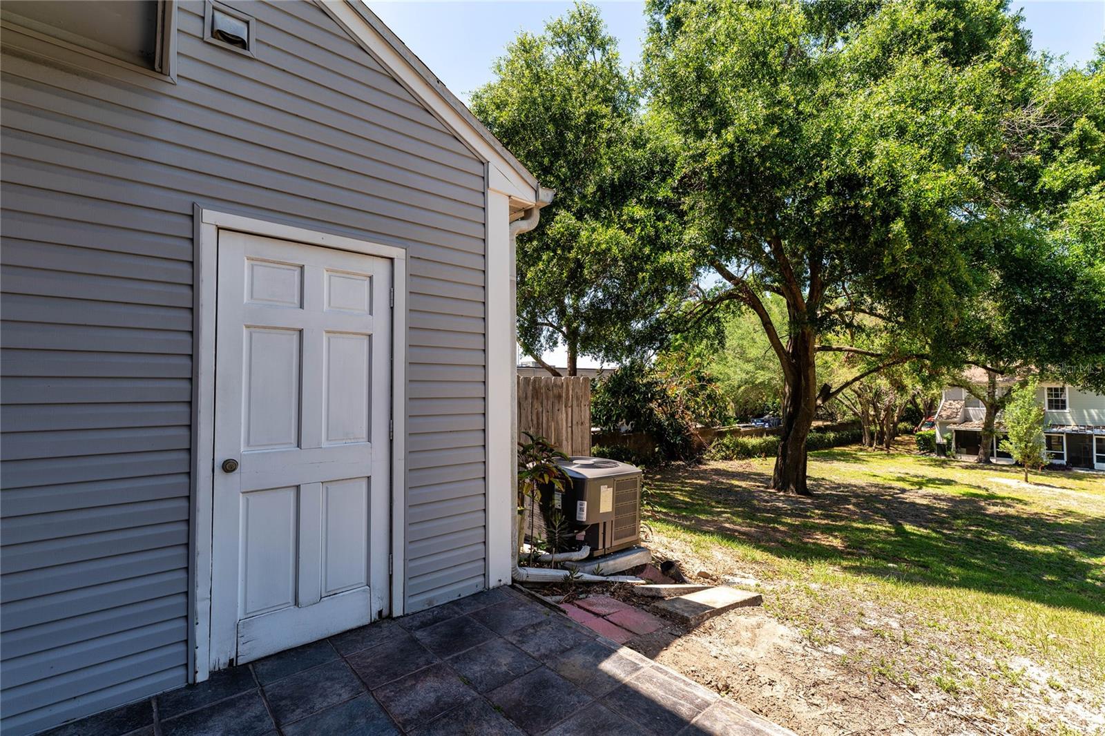 Image 33 of 38 For 5704 Bratton Drive 2