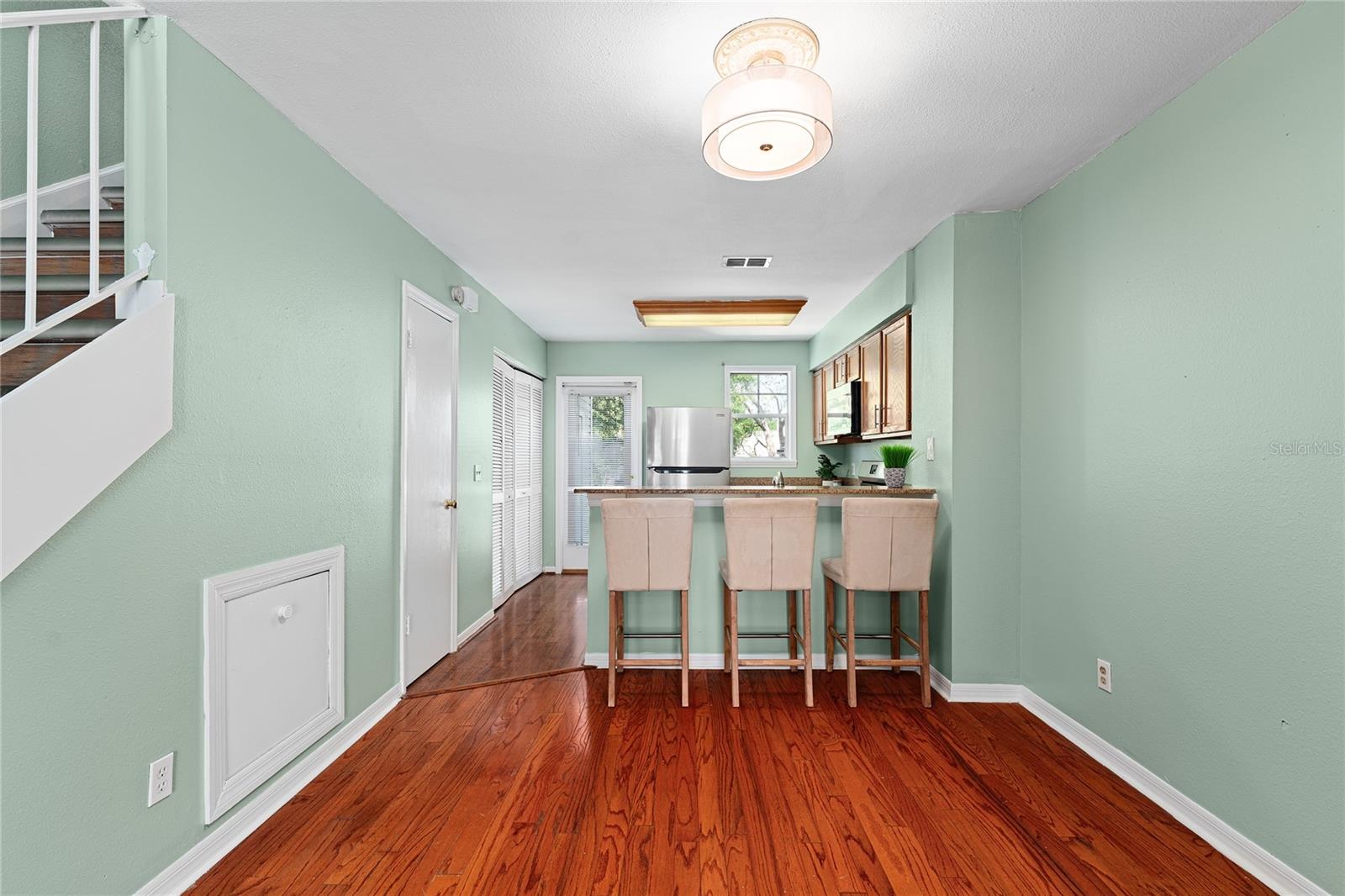 Image 9 of 38 For 5704 Bratton Drive 2