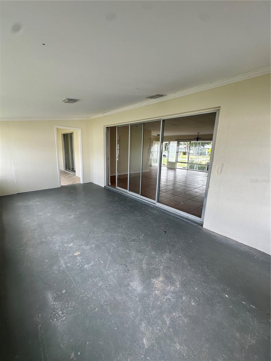 Image 26 of 44 For 5056 42nd Street S