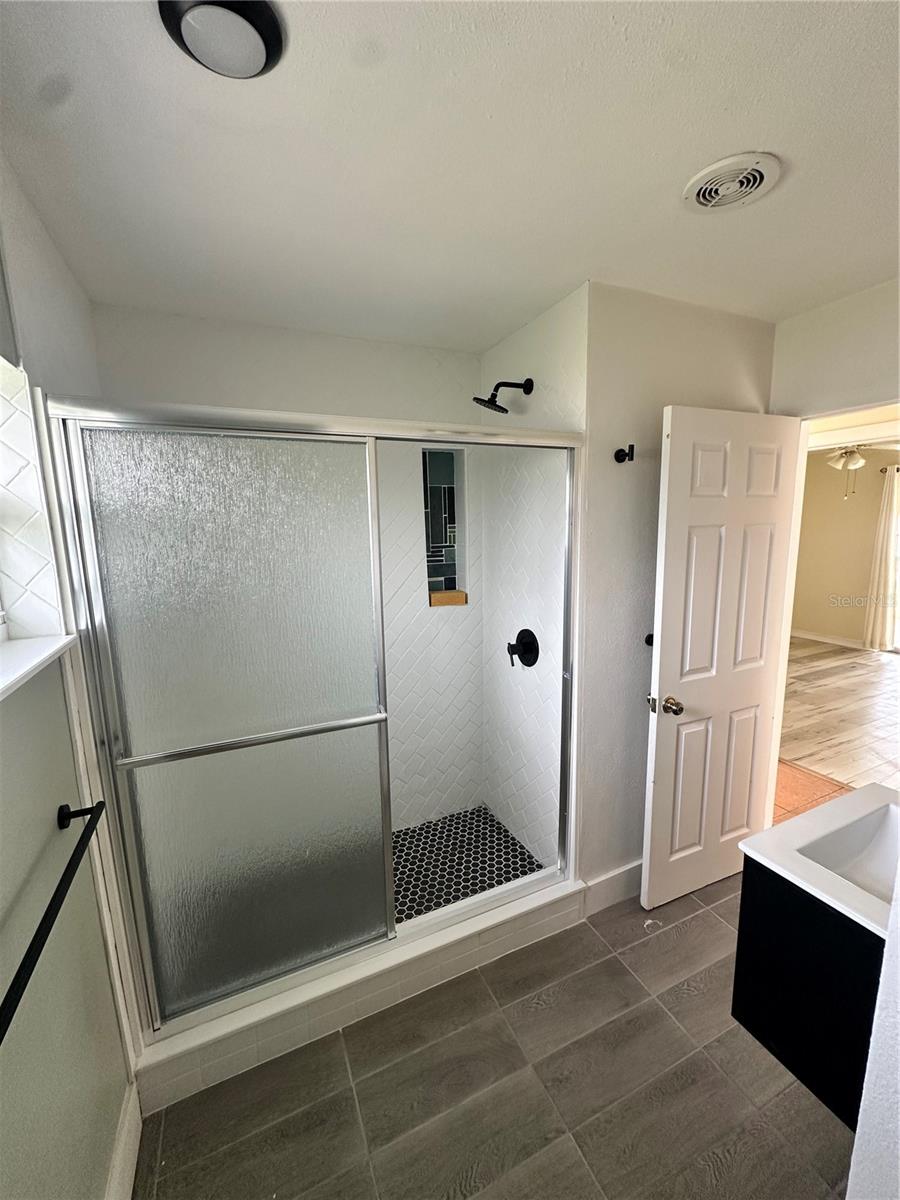 Image 33 of 44 For 5056 42nd Street S