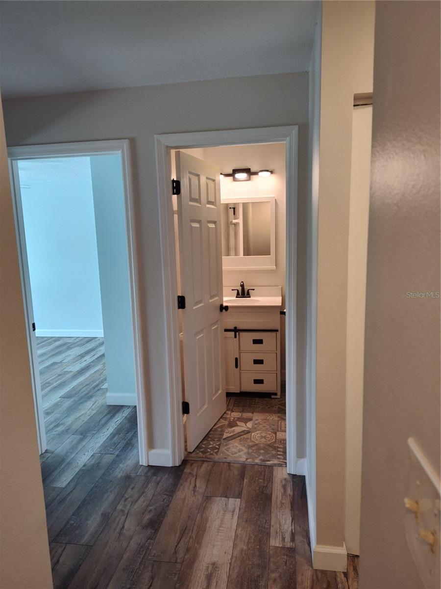 Image 26 of 63 For 2700 Bayshore Blvd #561
