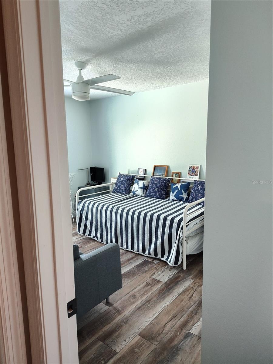 Image 34 of 63 For 2700 Bayshore Blvd #561
