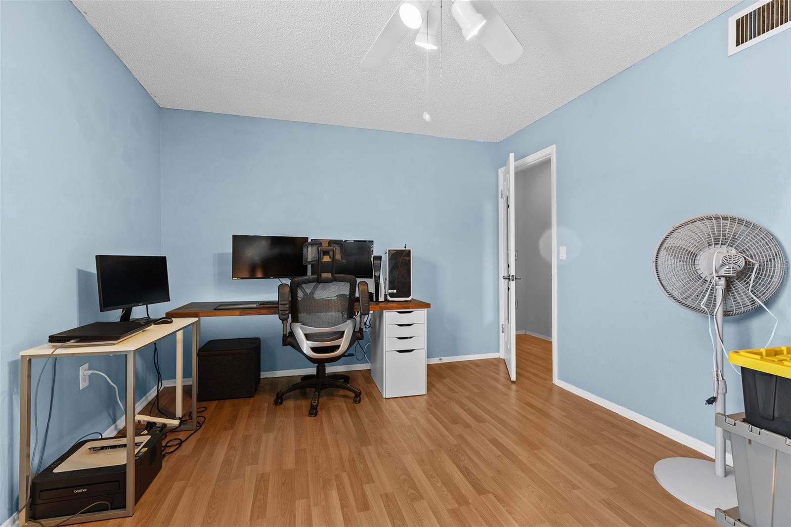 Listing photo id 8 for 11918 Dietz Drive 28