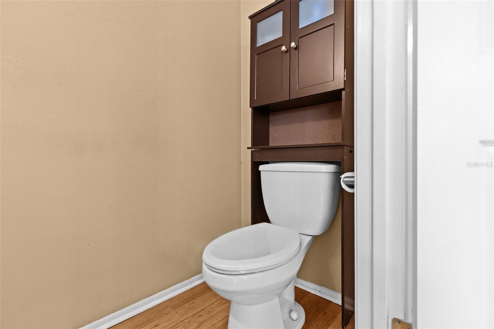 Listing photo id 26 for 11918 Dietz Drive 28