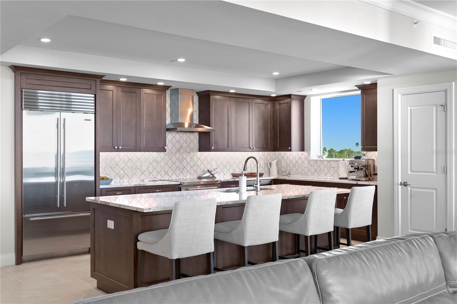 Image 13 of 64 For 755 Collany Road 401