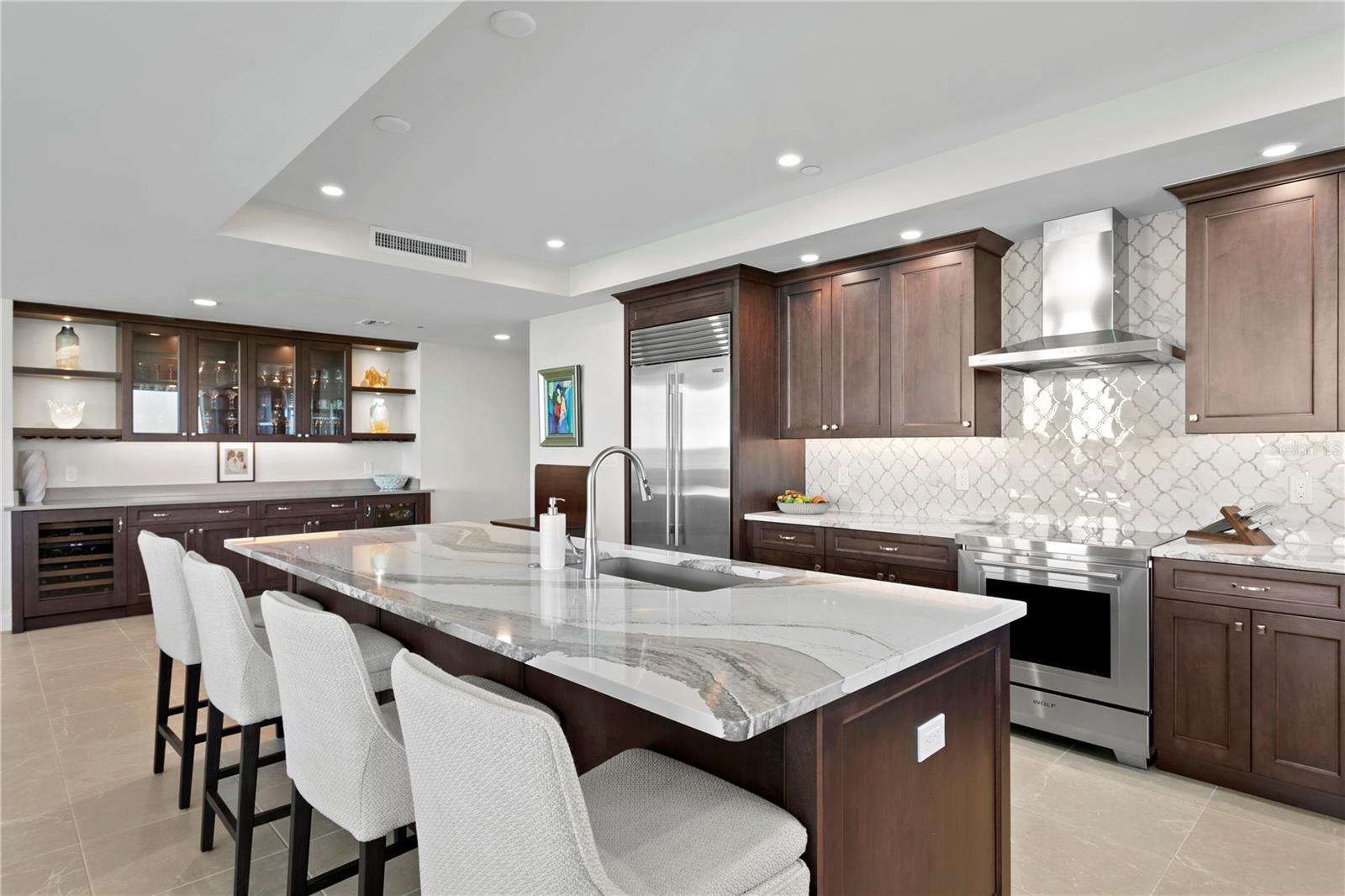 Image 16 of 64 For 755 Collany Road 401