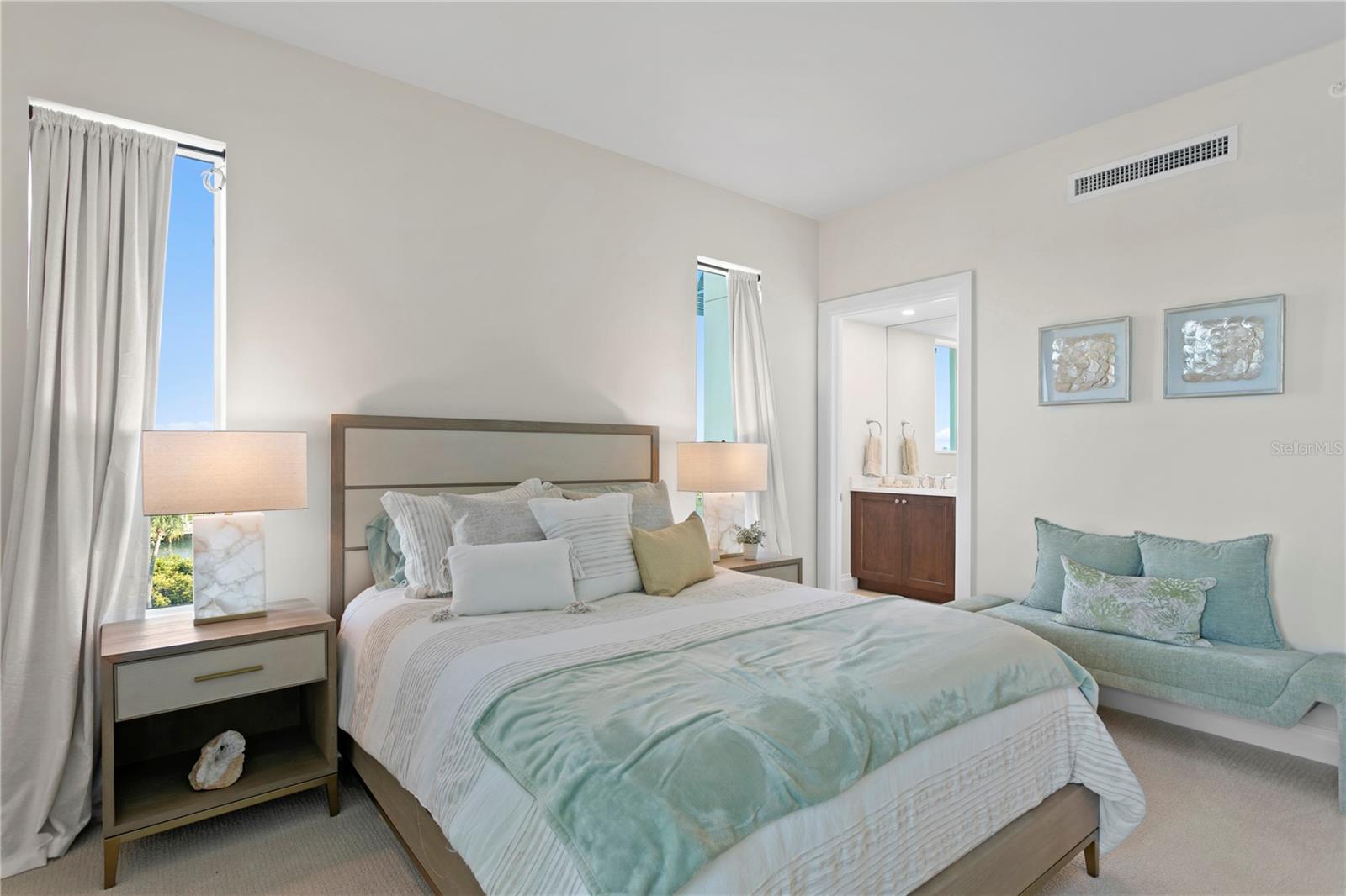 Image 31 of 64 For 755 Collany Road 401
