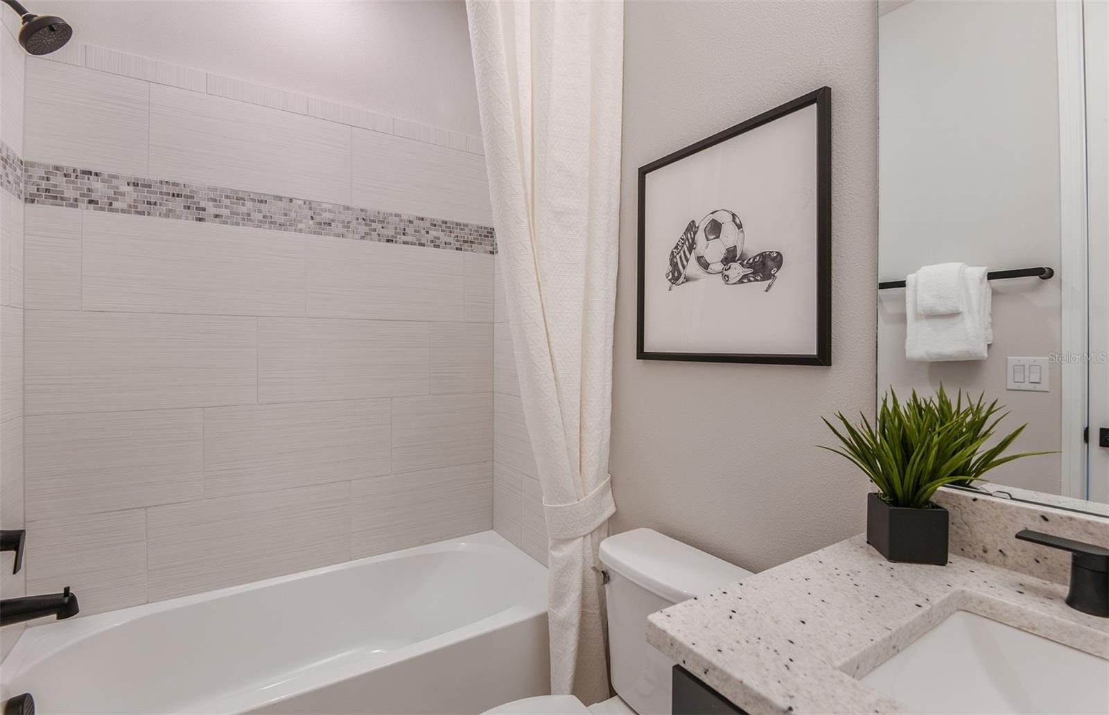 Image 19 of 22 For 33317 Barnebrook Drive