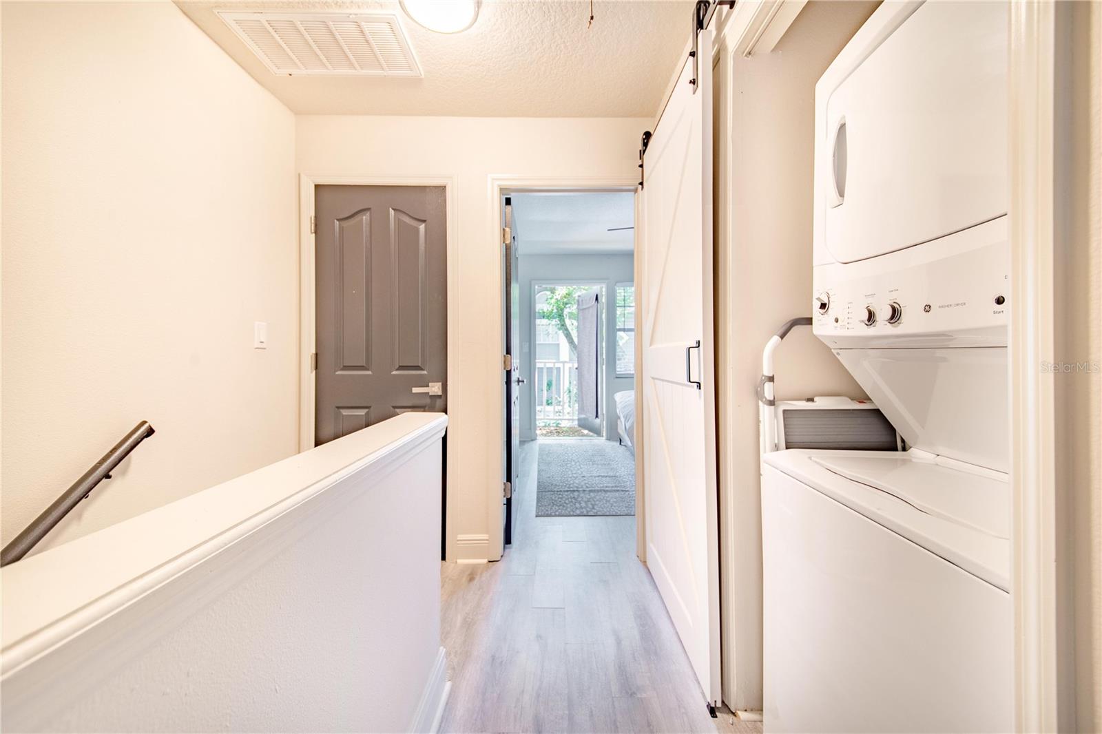 Image 15 of 32 For 506 Willow Avenue 7