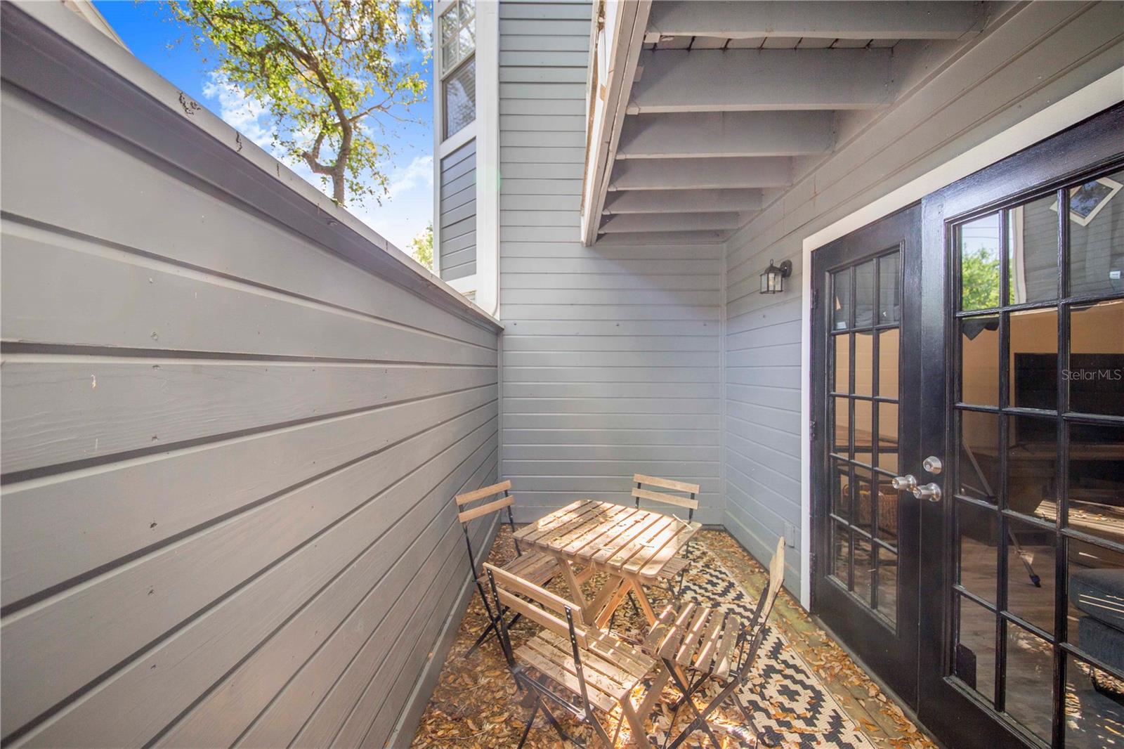Image 7 of 32 For 506 Willow Avenue 7
