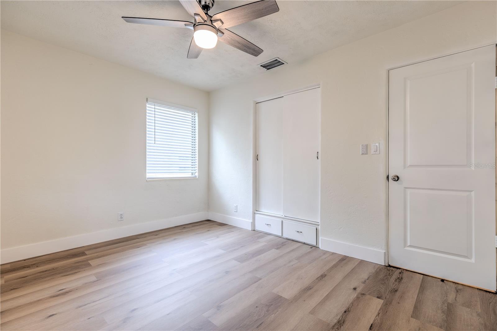 Image 21 of 56 For 2412 53rd Street S