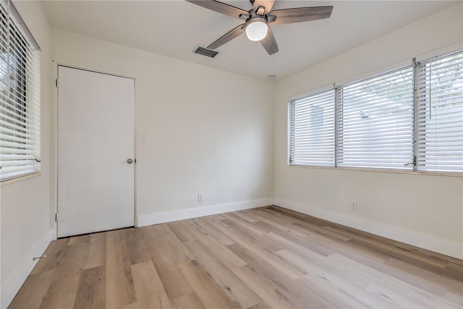 Image 23 of 56 For 2412 53rd Street S