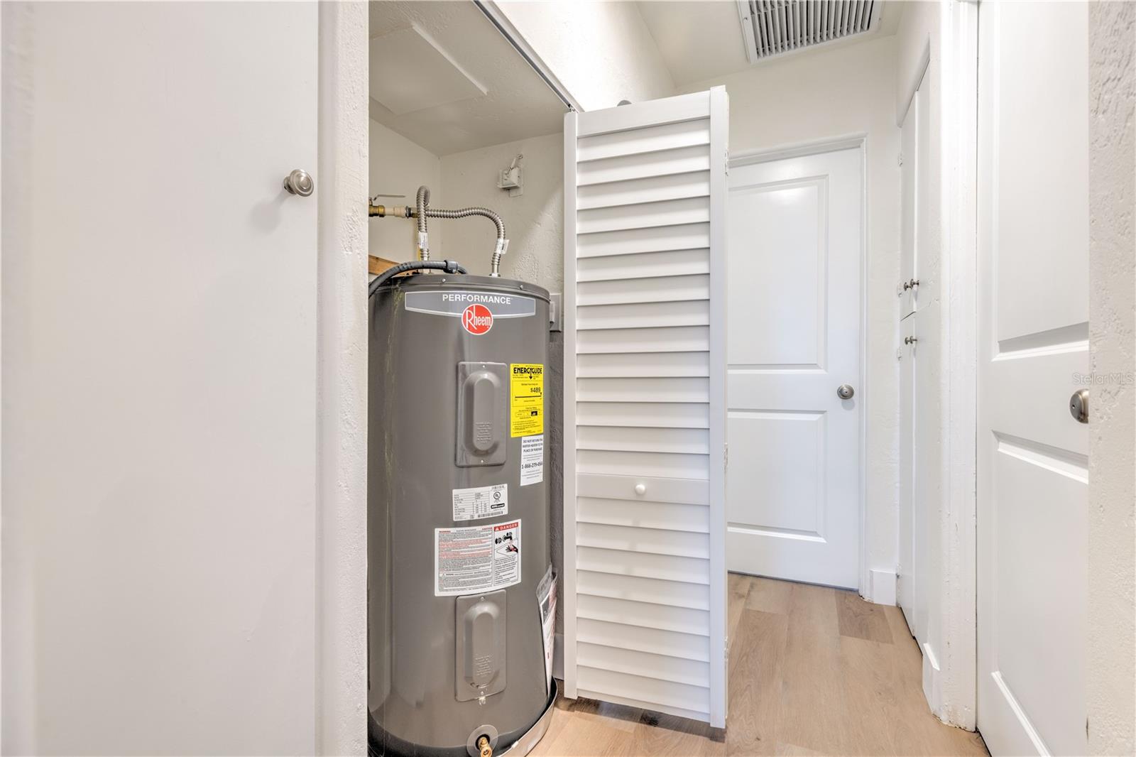 Image 43 of 56 For 2412 53rd Street S