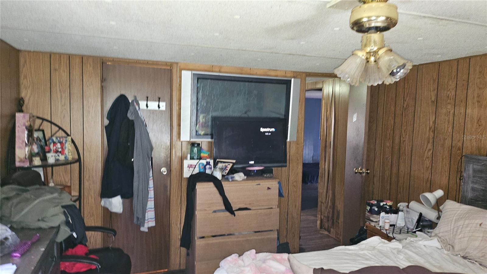 Listing photo id 22 for 7537 Rooks Drive