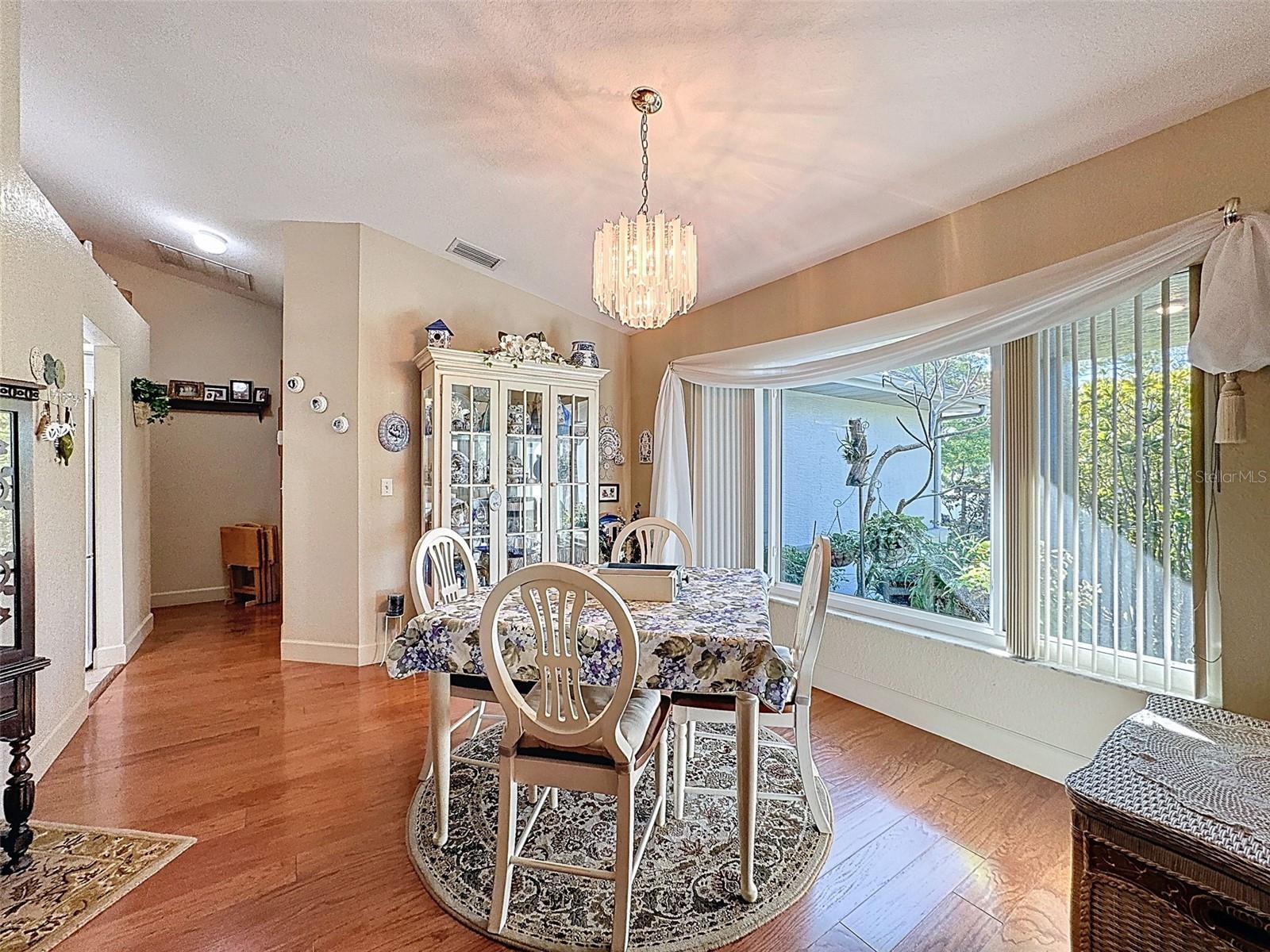 Image 10 of 62 For 8437 Indies Drive