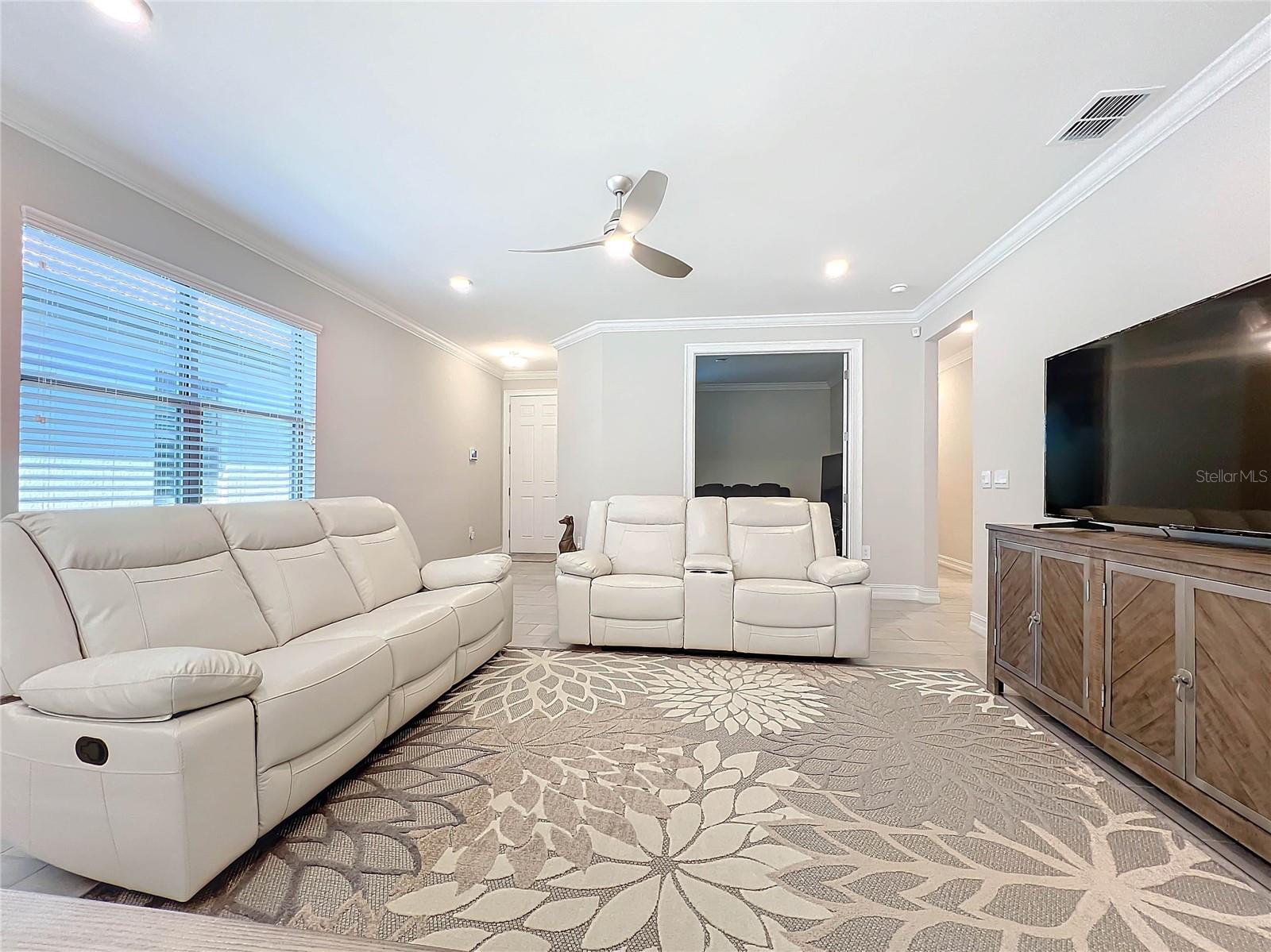 Image 12 of 49 For 120 Moscata Way