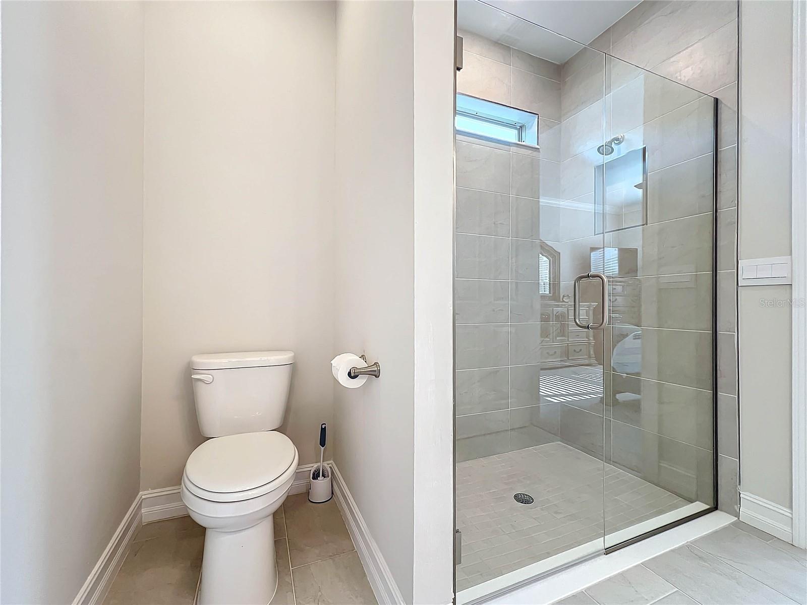 Image 36 of 49 For 120 Moscata Way