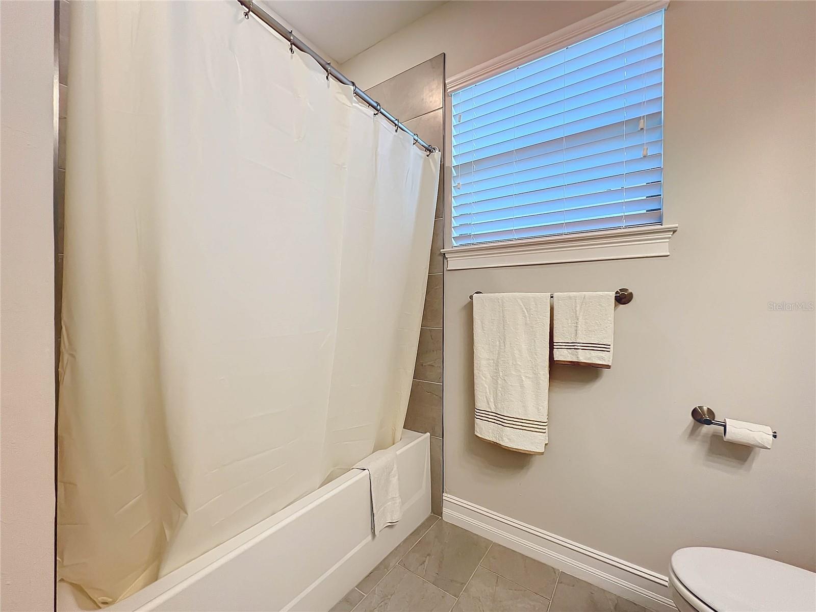 Image 39 of 49 For 120 Moscata Way