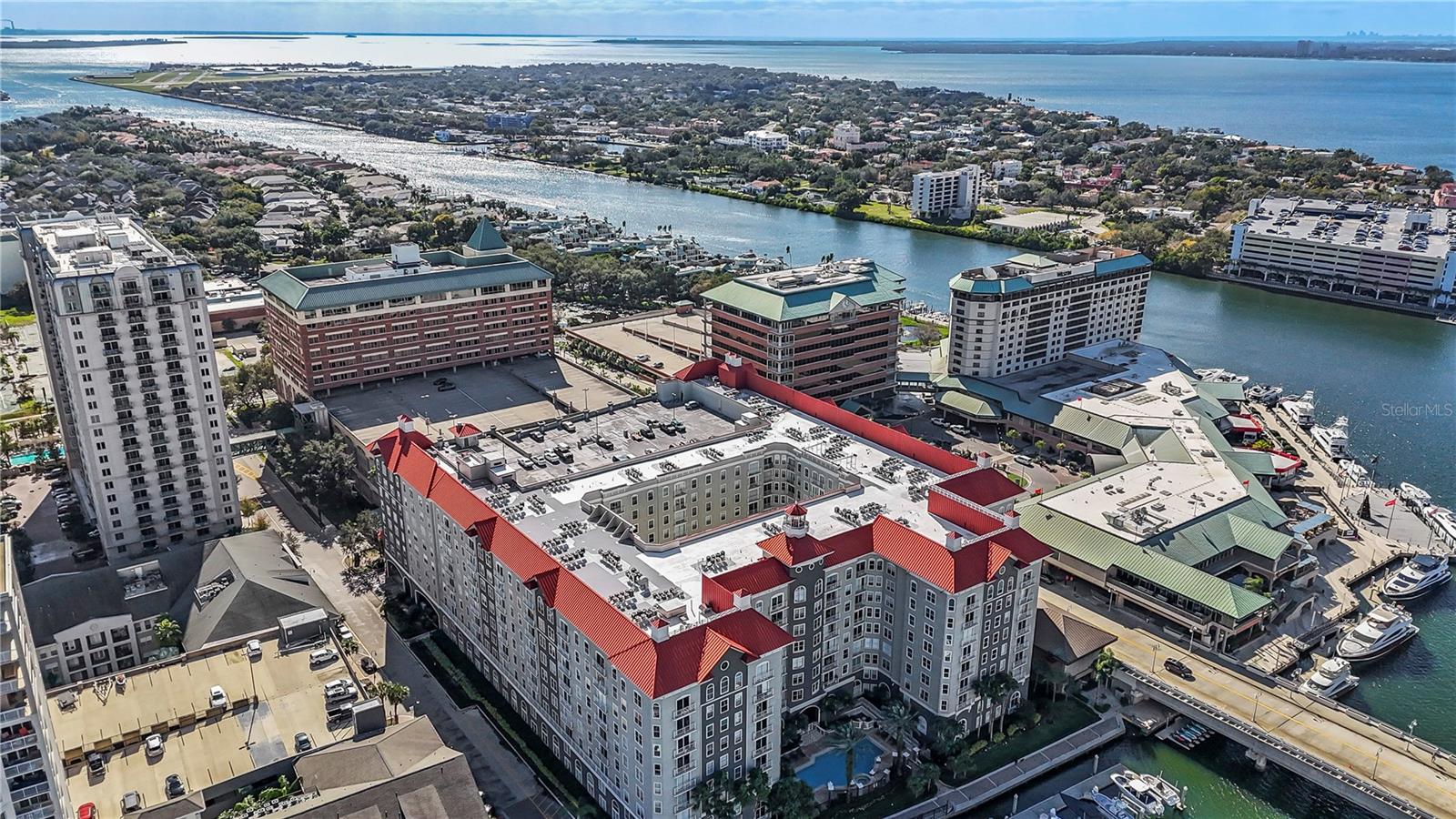Image 39 of 41 For 700 Harbour Island Boulevard 240