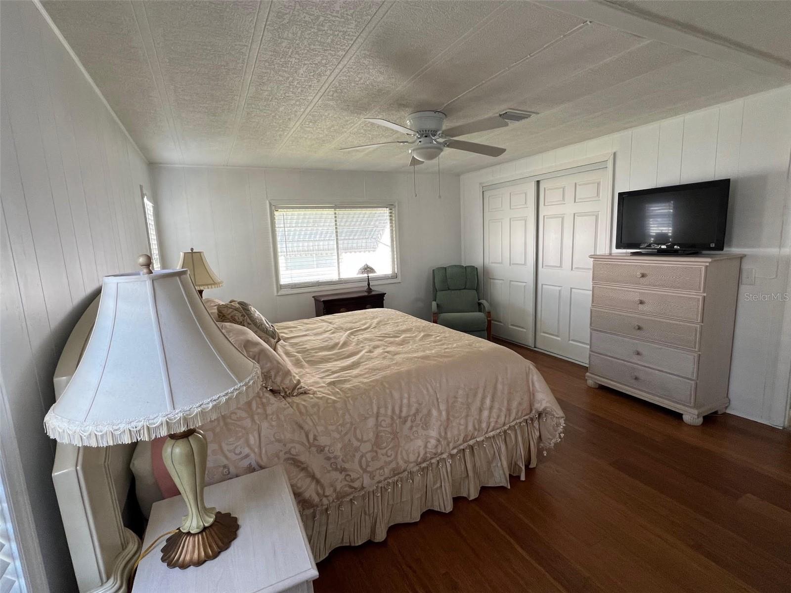 Listing photo id 25 for 778 Royal Palm Circle