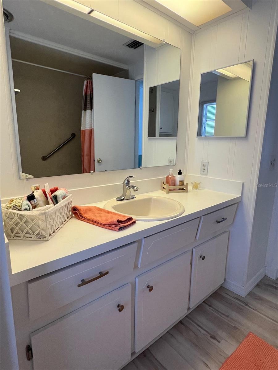 Listing photo id 33 for 778 Royal Palm Circle