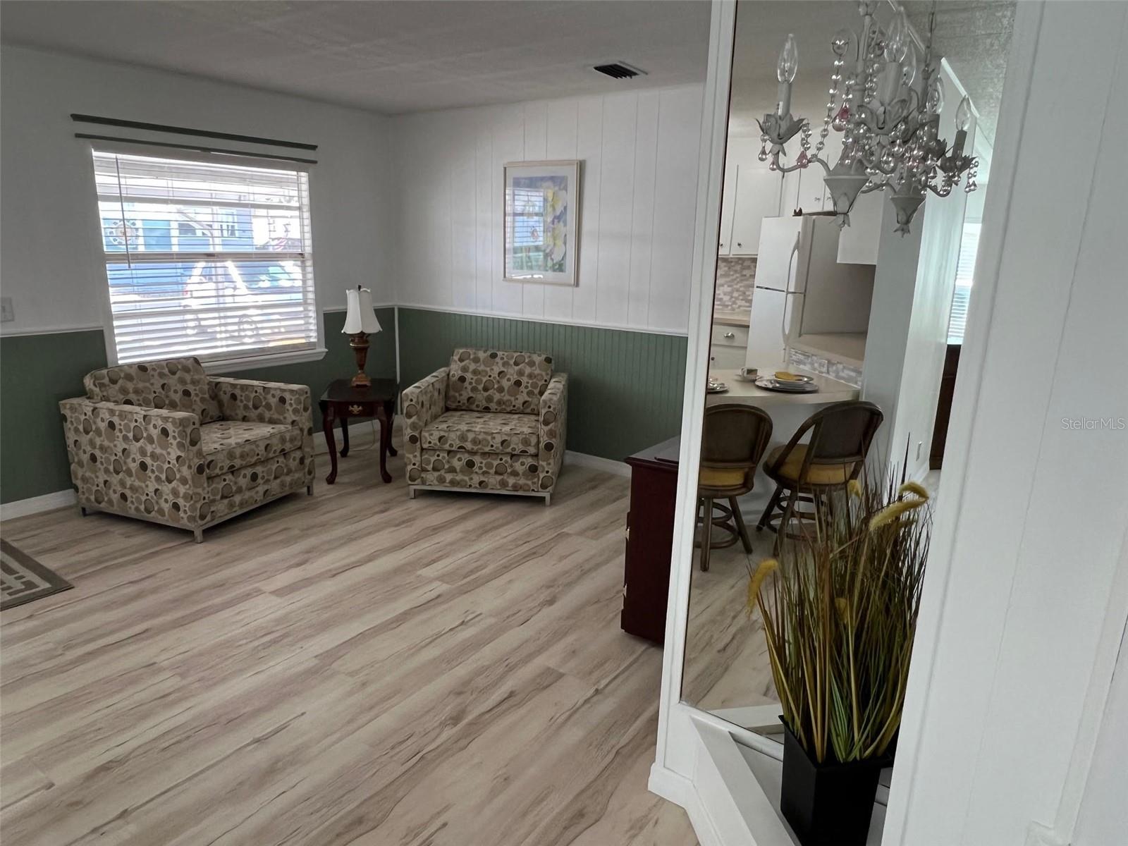 Listing photo id 7 for 778 Royal Palm Circle