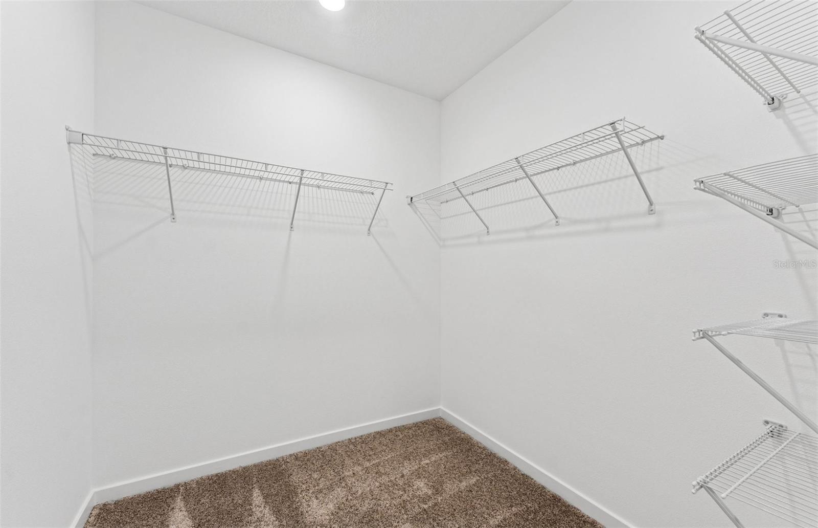 Image 11 of 23 For 9762 Crescent Moon Drive