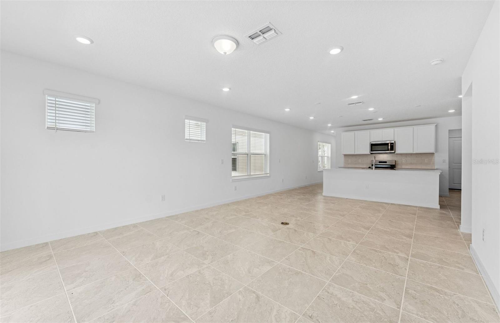 Image 6 of 23 For 9762 Crescent Moon Drive