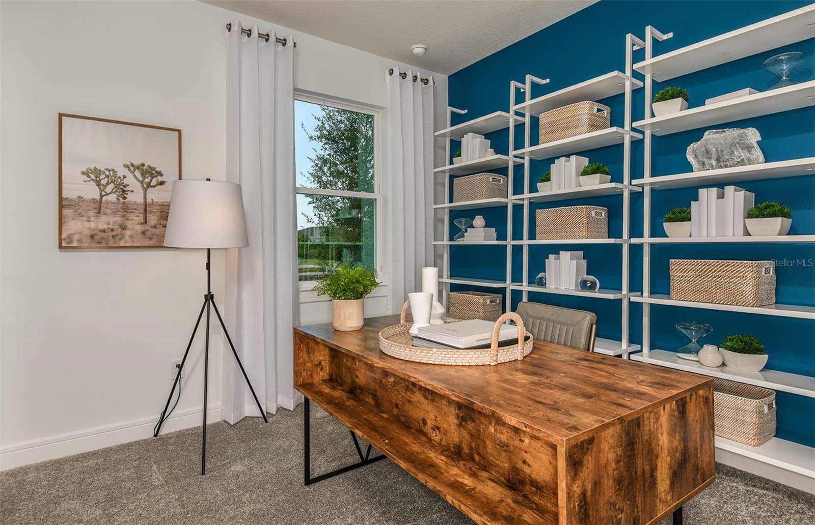 Listing photo id 8 for 9816 Crescent Moon Drive