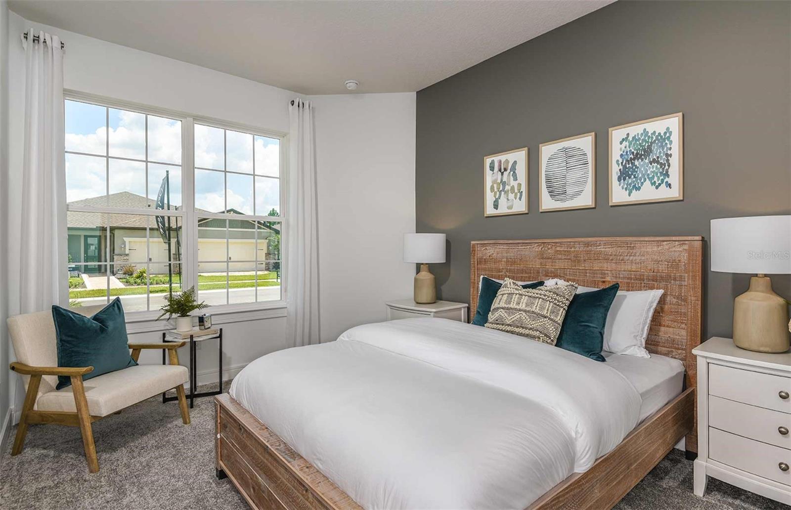 Listing photo id 9 for 9816 Crescent Moon Drive